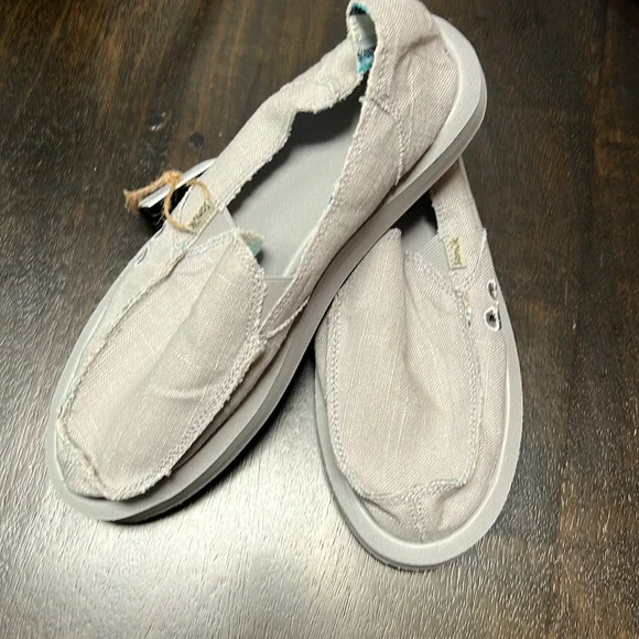Sanuk gray Canvas Flats - Picture 1 of 6